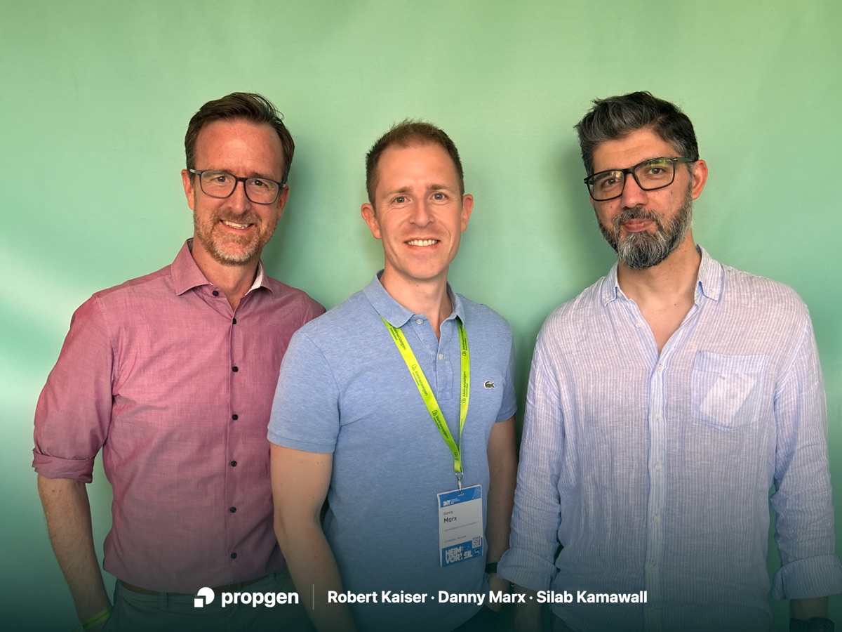 Robert Kaiser, Pilotkunde Danny Marx und Silab Kamawall auf dem Deutschen Immobilientag 2026 in Erfurt